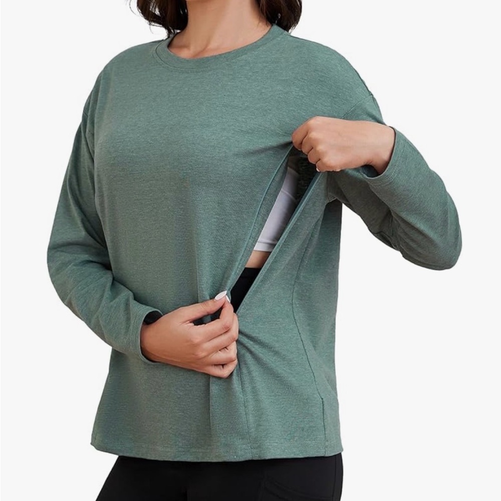 Green nursing top — NWT